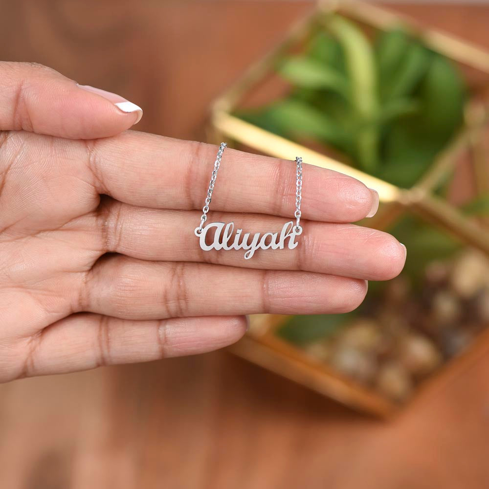 Happy Birthday To My Wife | Happy Birthday Sweetheart - Personalized Name Necklace