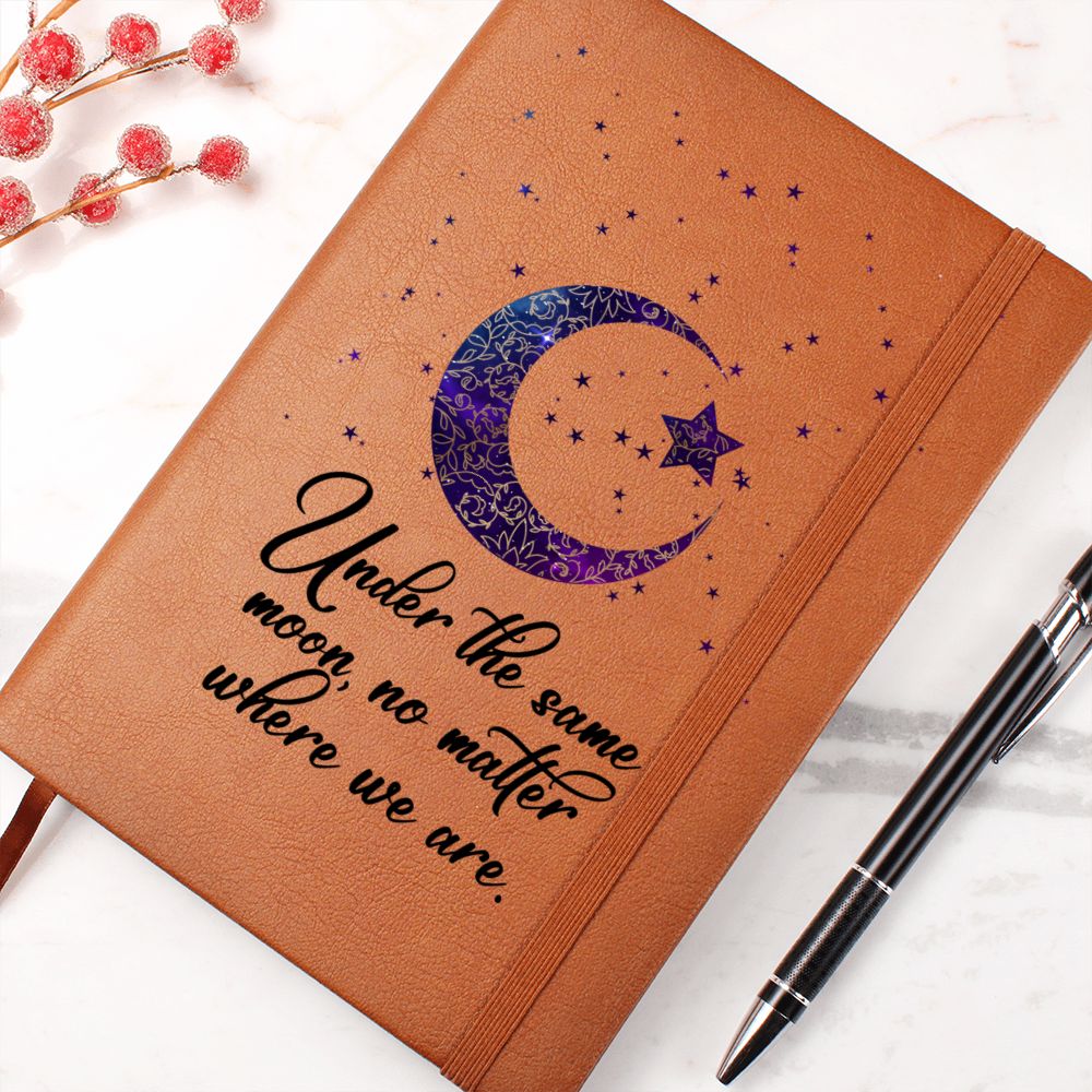 Under the same moon, no matter where we are - Graphic Leather Journal