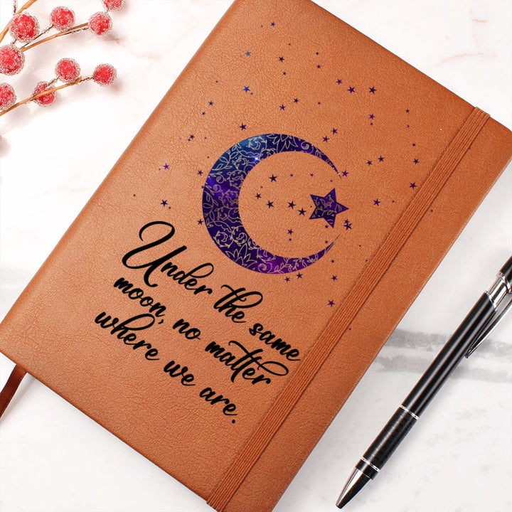 Under the same moon, no matter where we are - Graphic Leather Journal