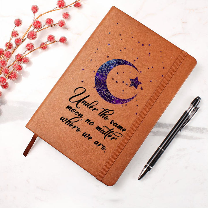 Under the same moon, no matter where we are - Graphic Leather Journal