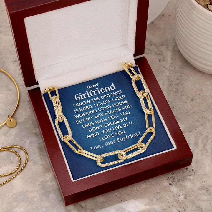 To My Girlfriend | I know the distance is hard - Forever Linked Necklace