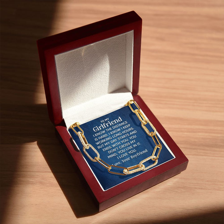 To My Girlfriend | I know the distance is hard - Forever Linked Necklace