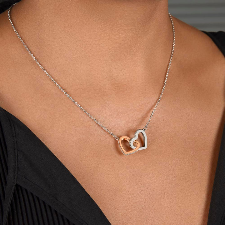 To My Wife | Never be a prisoner of your past - Interlocking Hearts Necklace
