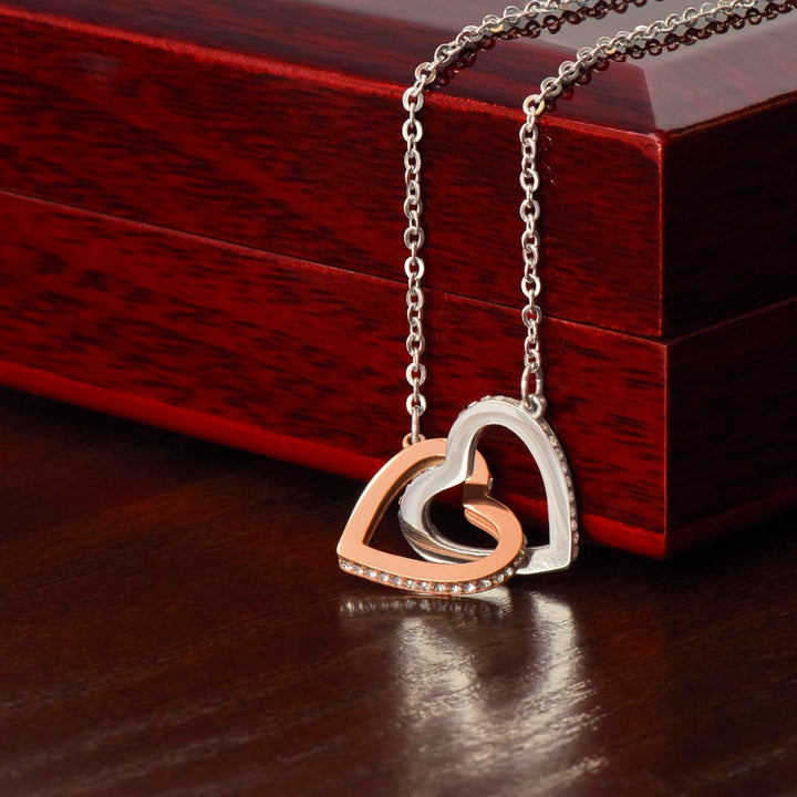 To My Wife | Never be a prisoner of your past - Interlocking Hearts Necklace