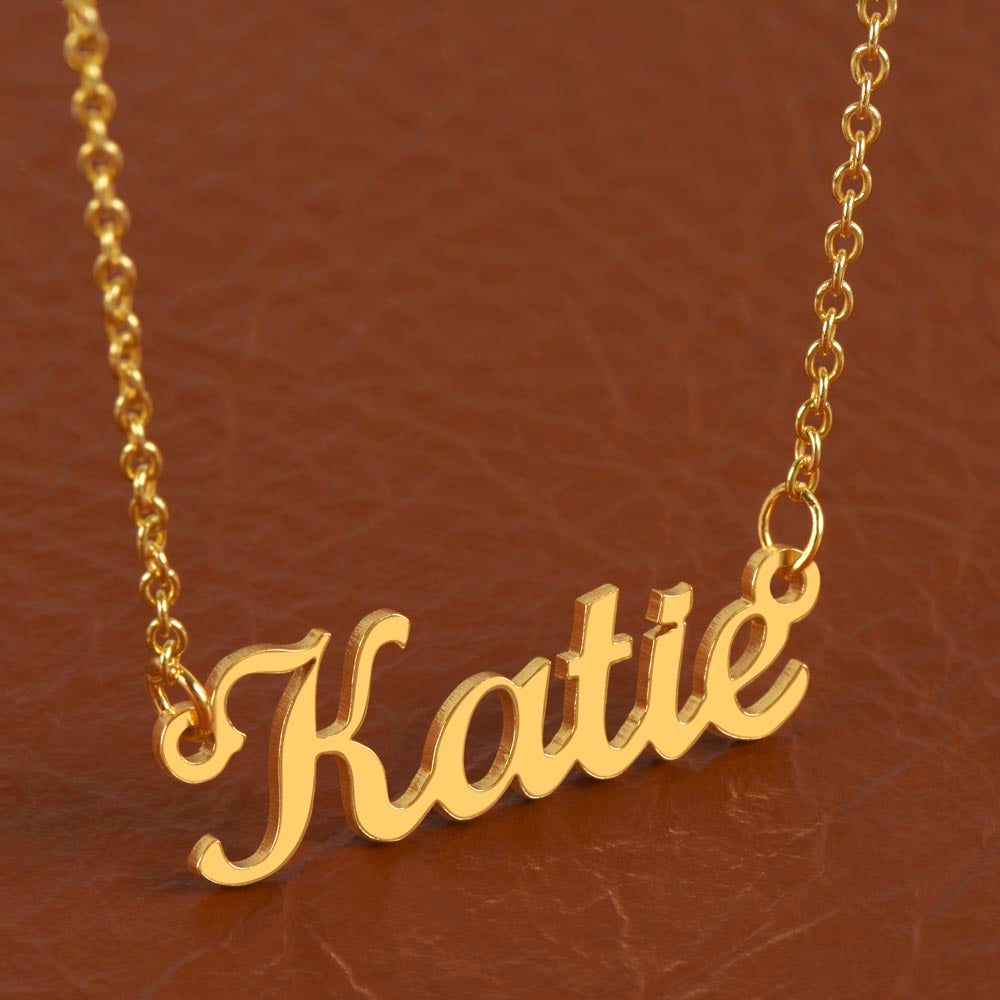 To My Wife | A Cute, Loving and Generous - Personalized Name Necklace